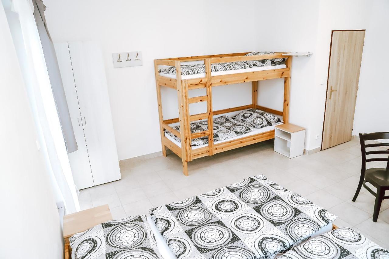 Chaty A Apartmany Hracholusky Kemp Kosatka Pnovany Eksteriør billede