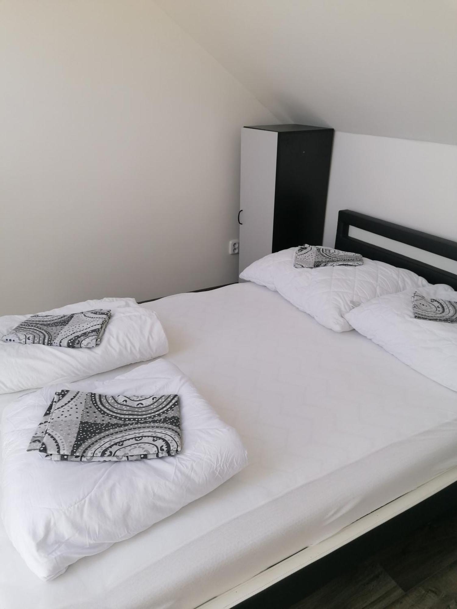 Chaty A Apartmany Hracholusky Kemp Kosatka Pnovany Eksteriør billede