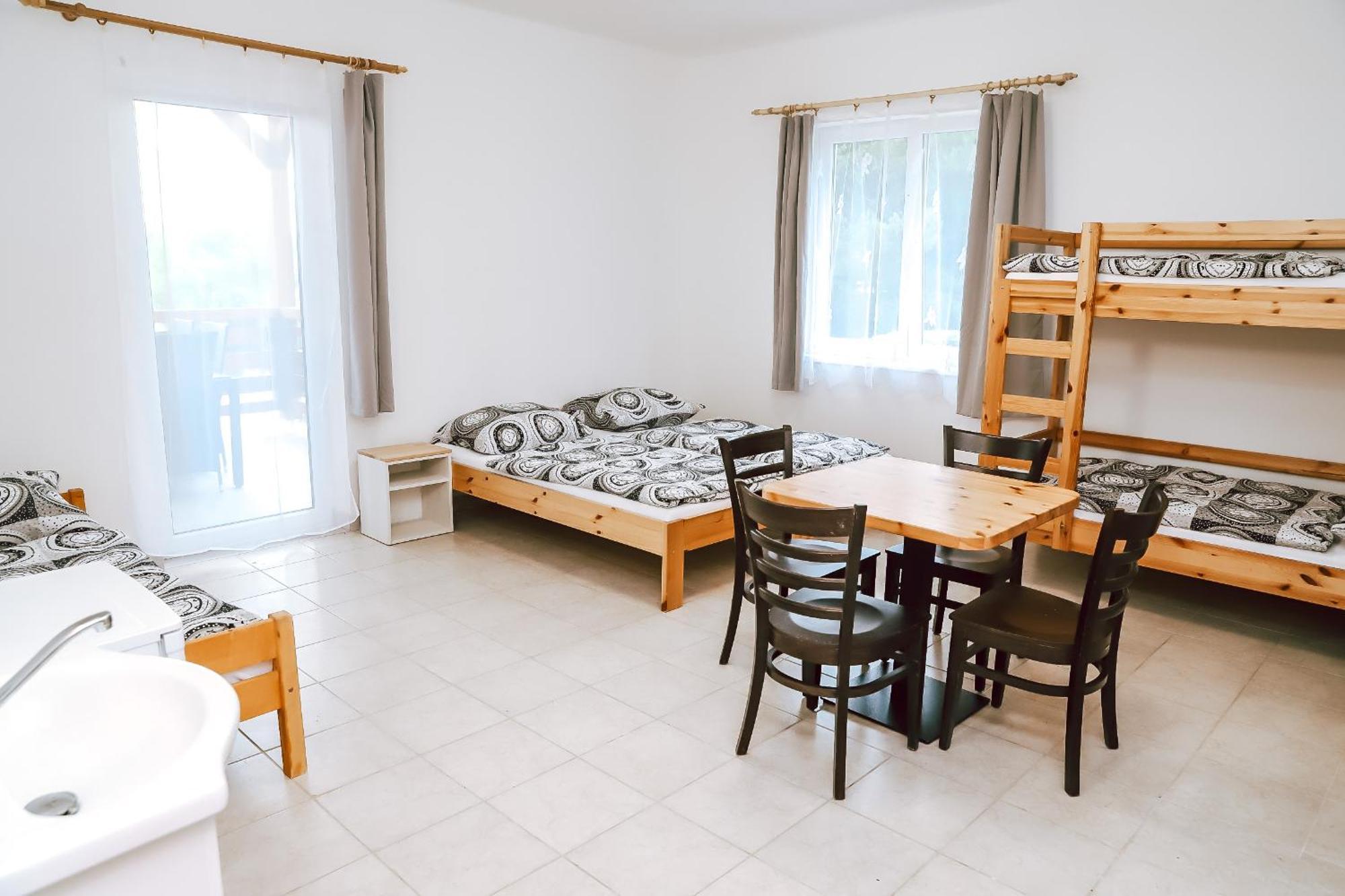 Chaty A Apartmany Hracholusky Kemp Kosatka Pnovany Værelse billede